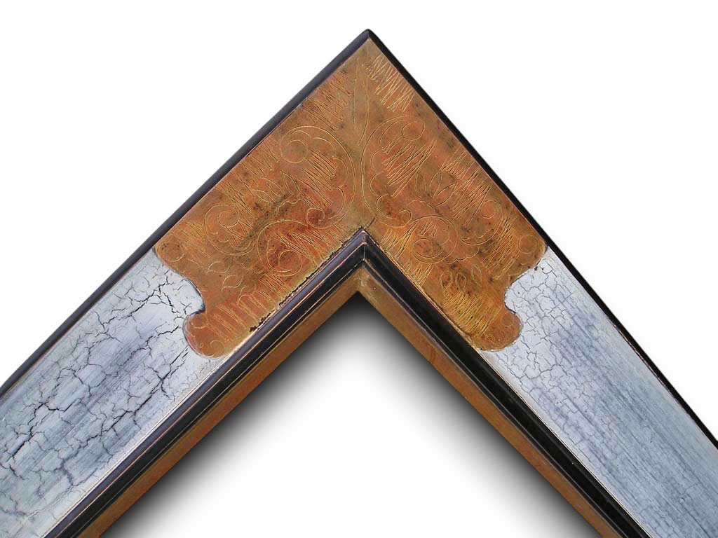 Elysée 140 Angles gravés or craquelé blanc filets noirs